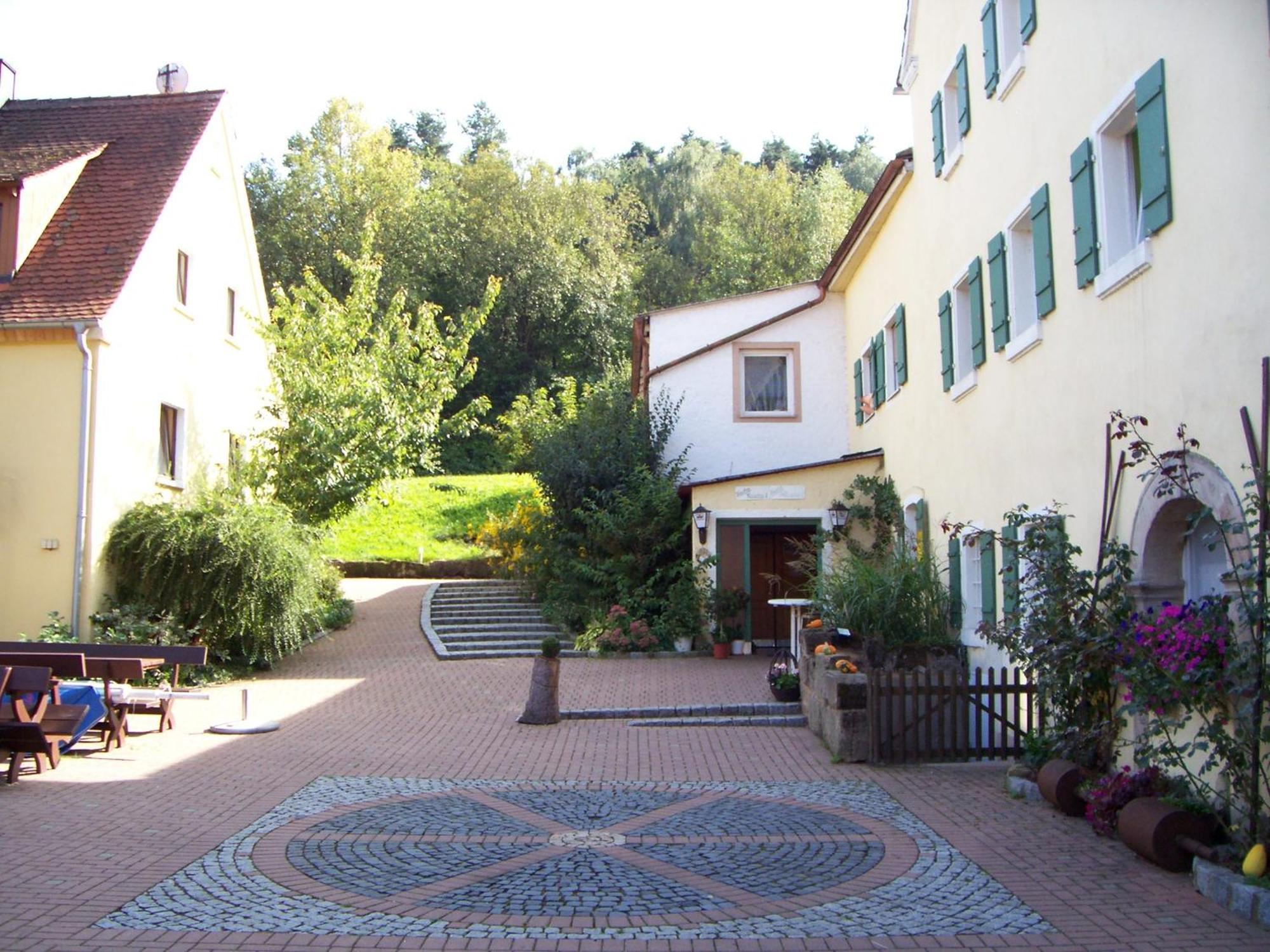 Landgasthof Gotzenmuehle Lichtenau  Bagian luar foto