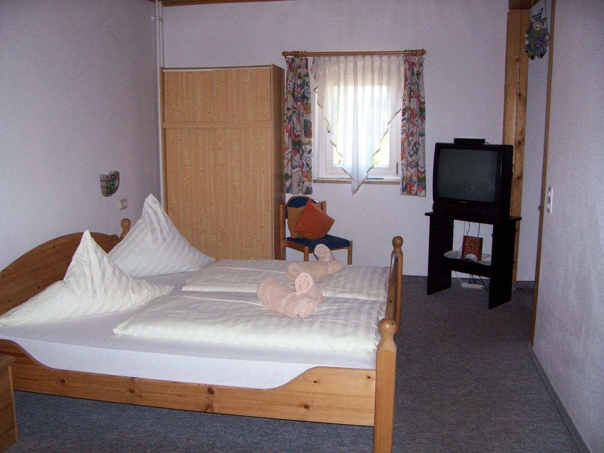 Landgasthof Gotzenmuehle Lichtenau  Bagian luar foto